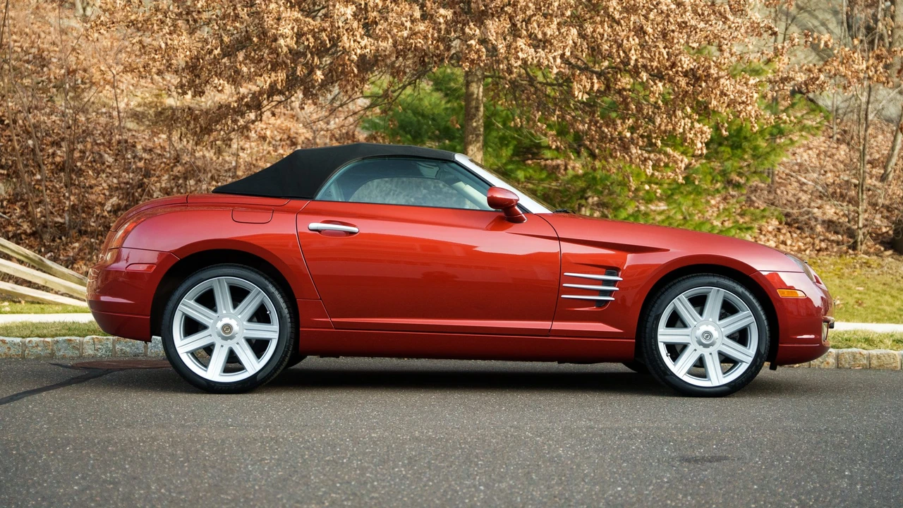 2006 Chrysler Crossfire - Image 21 of 31
