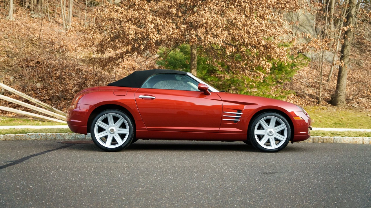 2006 Chrysler Crossfire - Image 22 of 31