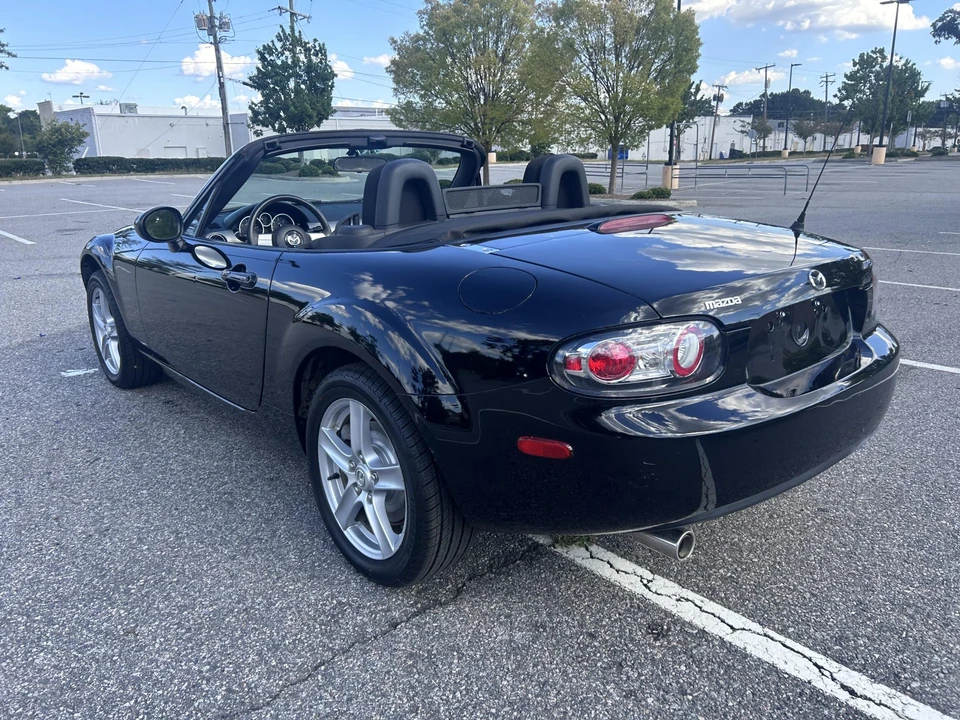 2006 Mazda NC MX-5 Miata - Image 20 of 31