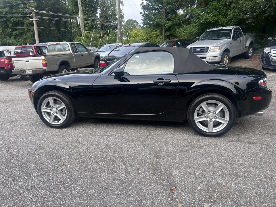 2006 Mazda NC MX-5 Miata - Image 2 of 31