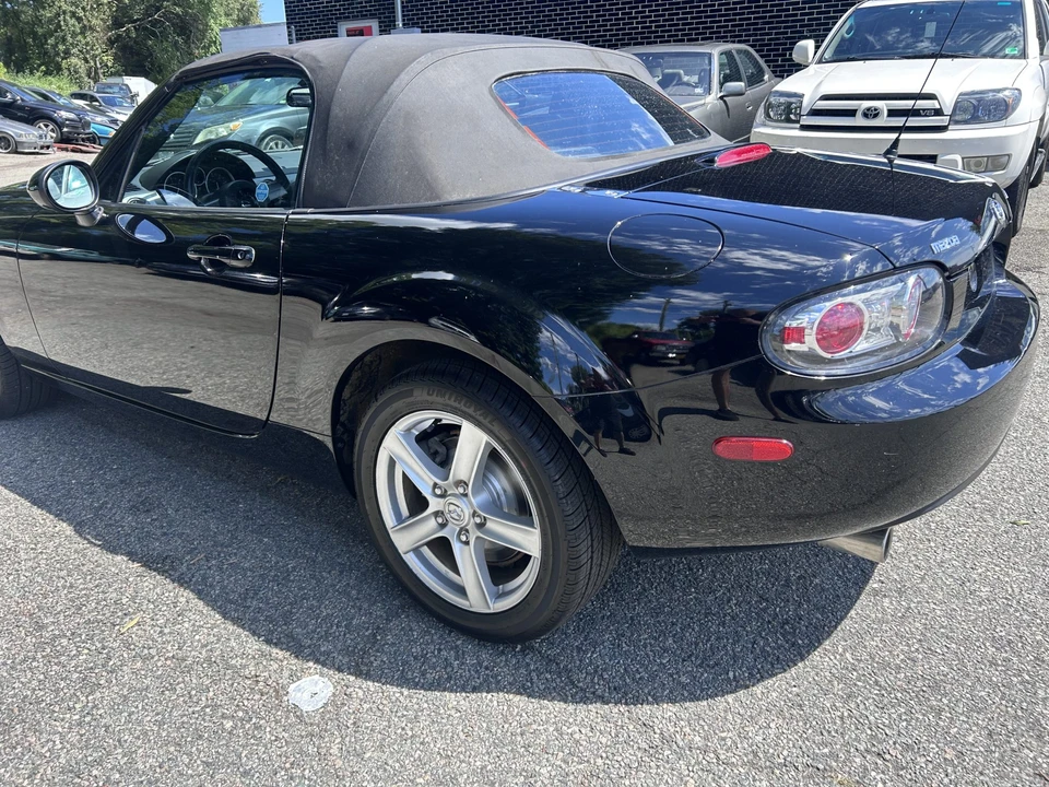 2006 Mazda NC MX-5 Miata - Image 11 of 31