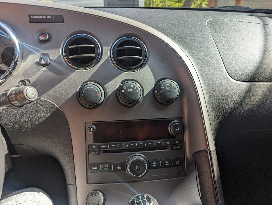 2006 Pontiac Solstice - Image 18 of 31