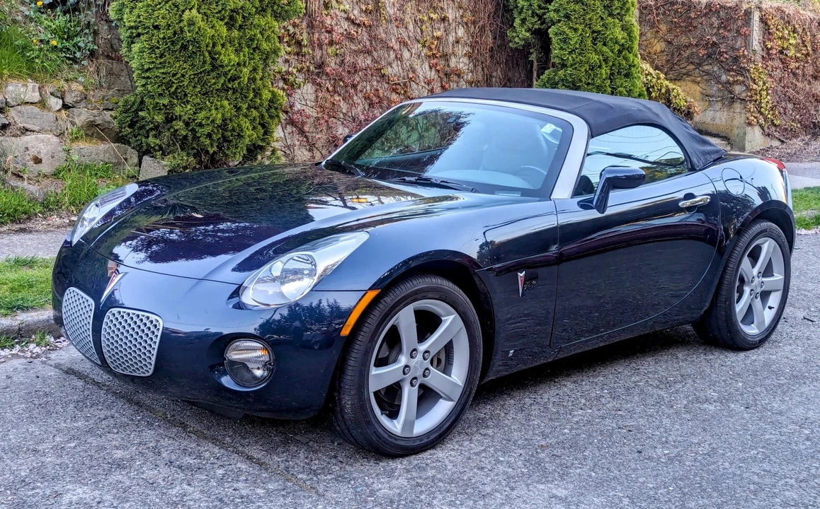 2006 Pontiac Solstice - Image 2 of 31