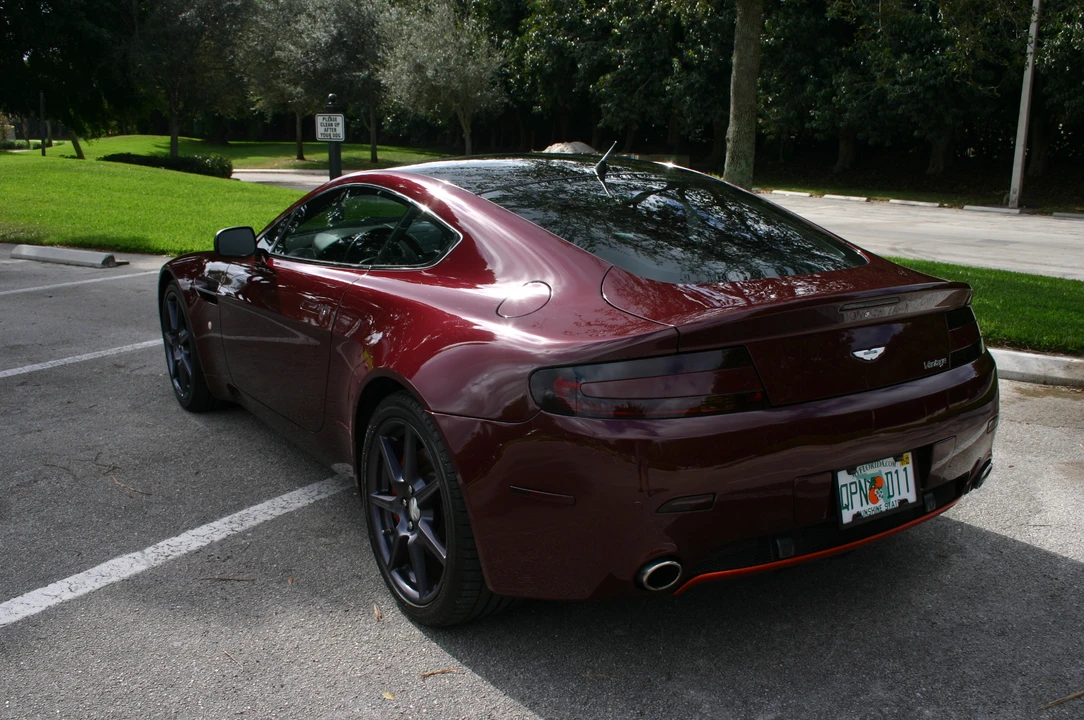 2007 Aston Martin V8 Vantage (2006-2017) - Image 8 of 31