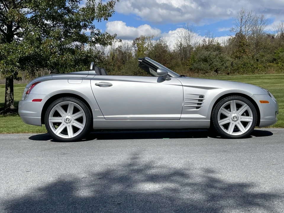 2007 Chrysler Crossfire - Image 16 of 31