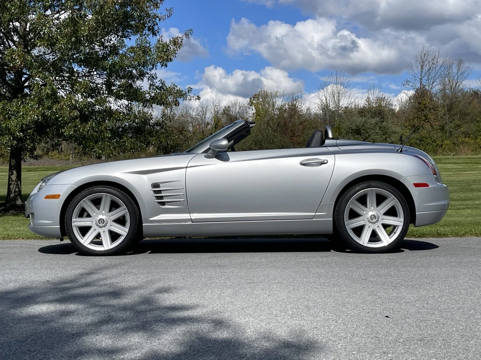 2007 Chrysler Crossfire - Image 28 of 31