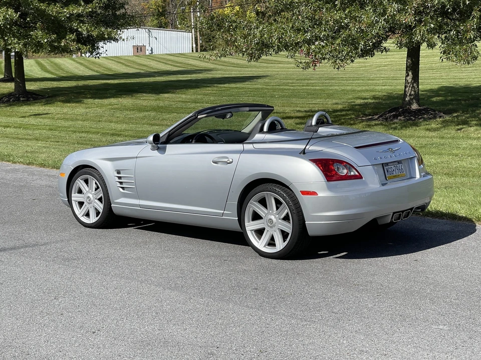 2007 Chrysler Crossfire - Image 26 of 31