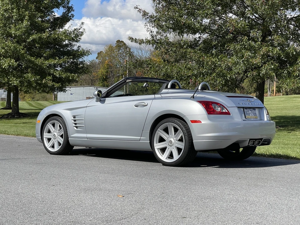 2007 Chrysler Crossfire - Image 27 of 31