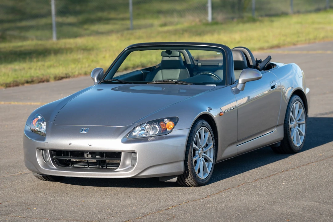 2007 Honda AP2 S2000 - Image 2 of 31