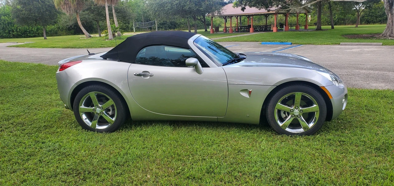 2007 Pontiac Solstice - Image 9 of 31