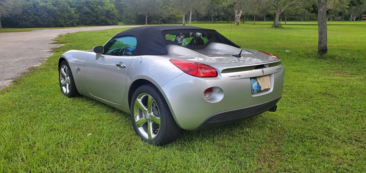 2007 Pontiac Solstice - Image 16 of 31