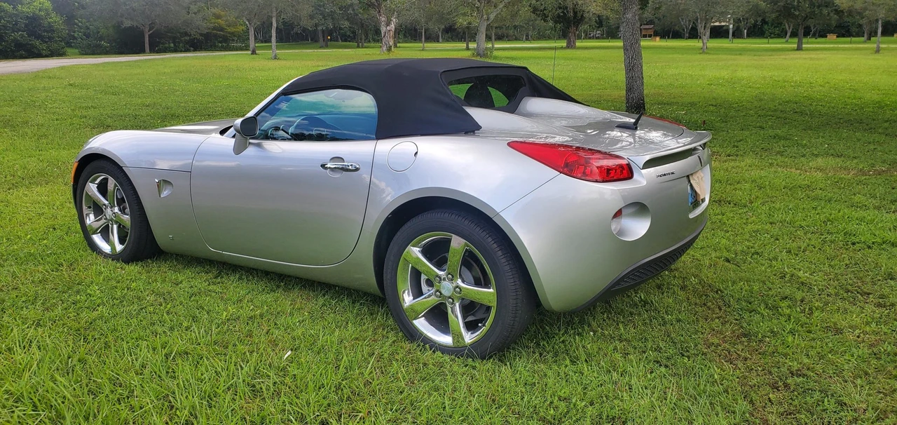 2007 Pontiac Solstice - Image 17 of 31