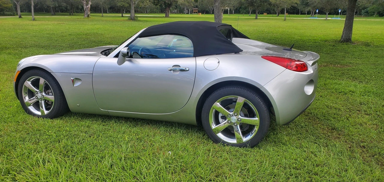 2007 Pontiac Solstice - Image 18 of 31