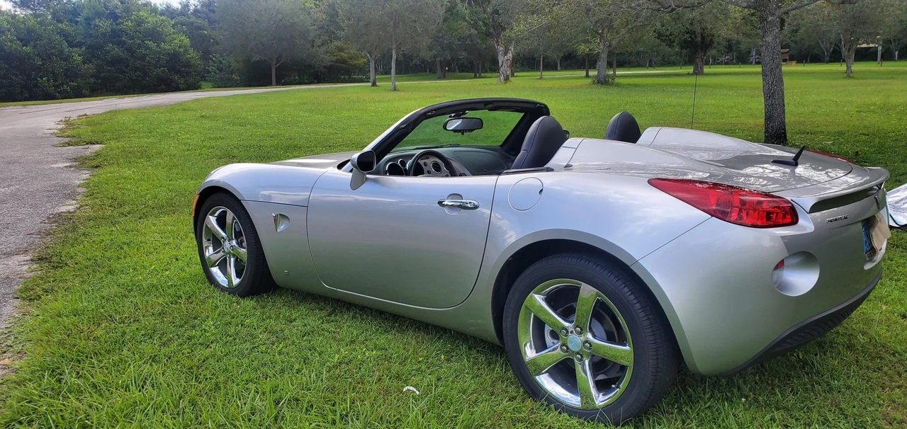 2007 Pontiac Solstice - Image 29 of 31