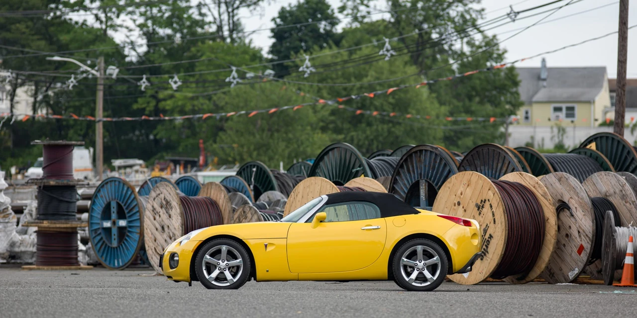 2007 Pontiac Solstice GXP - Image 22 of 31