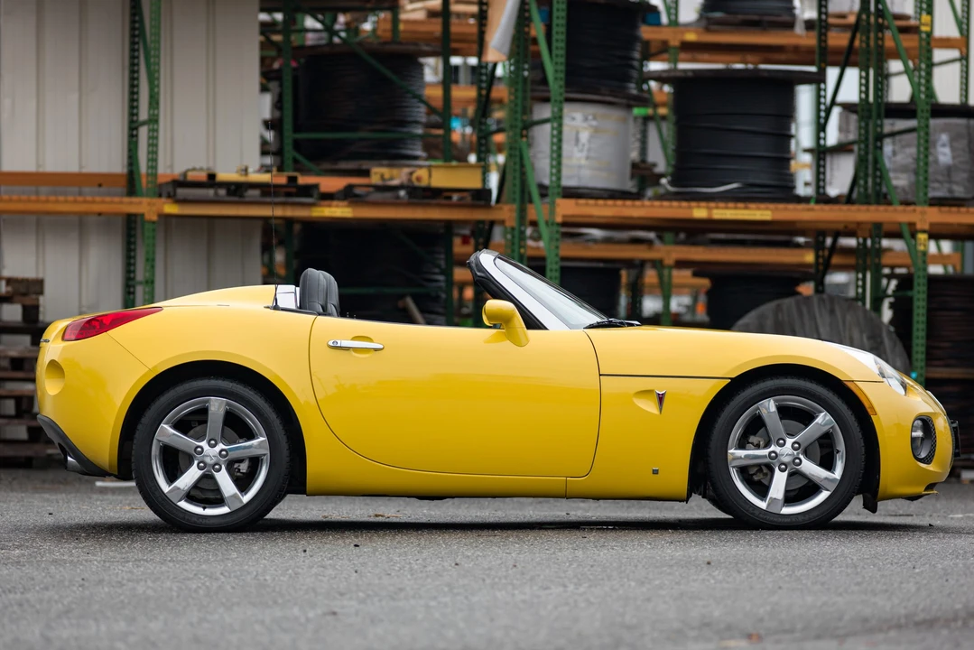 2007 Pontiac Solstice GXP - Image 13 of 31