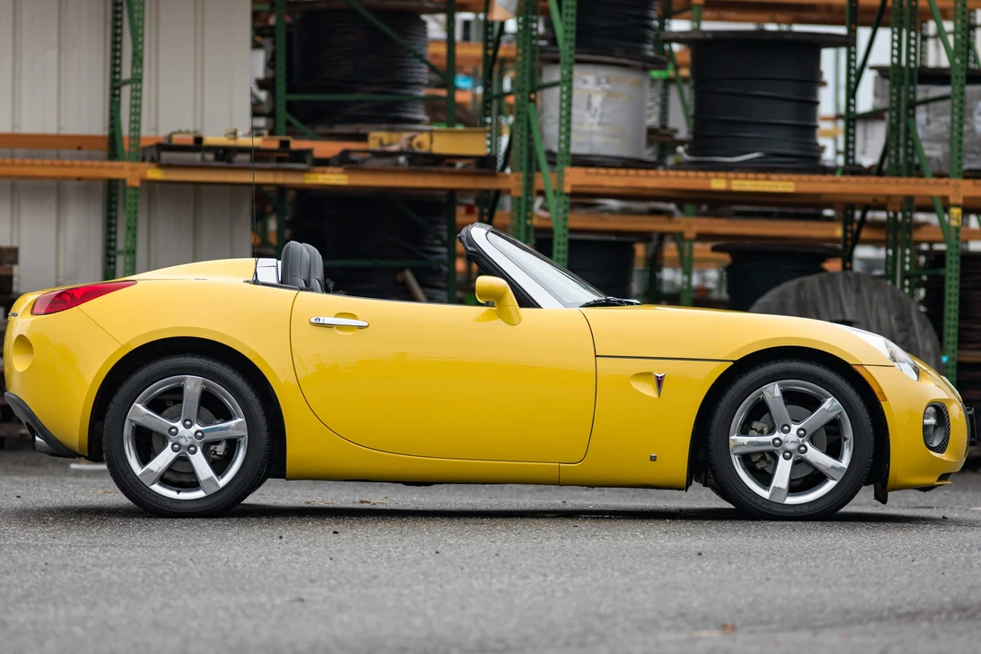 2007 Pontiac Solstice GXP - Image 14 of 31