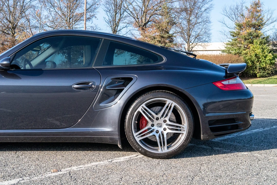 2007 Porsche 997 Turbo - Image 26 of 31