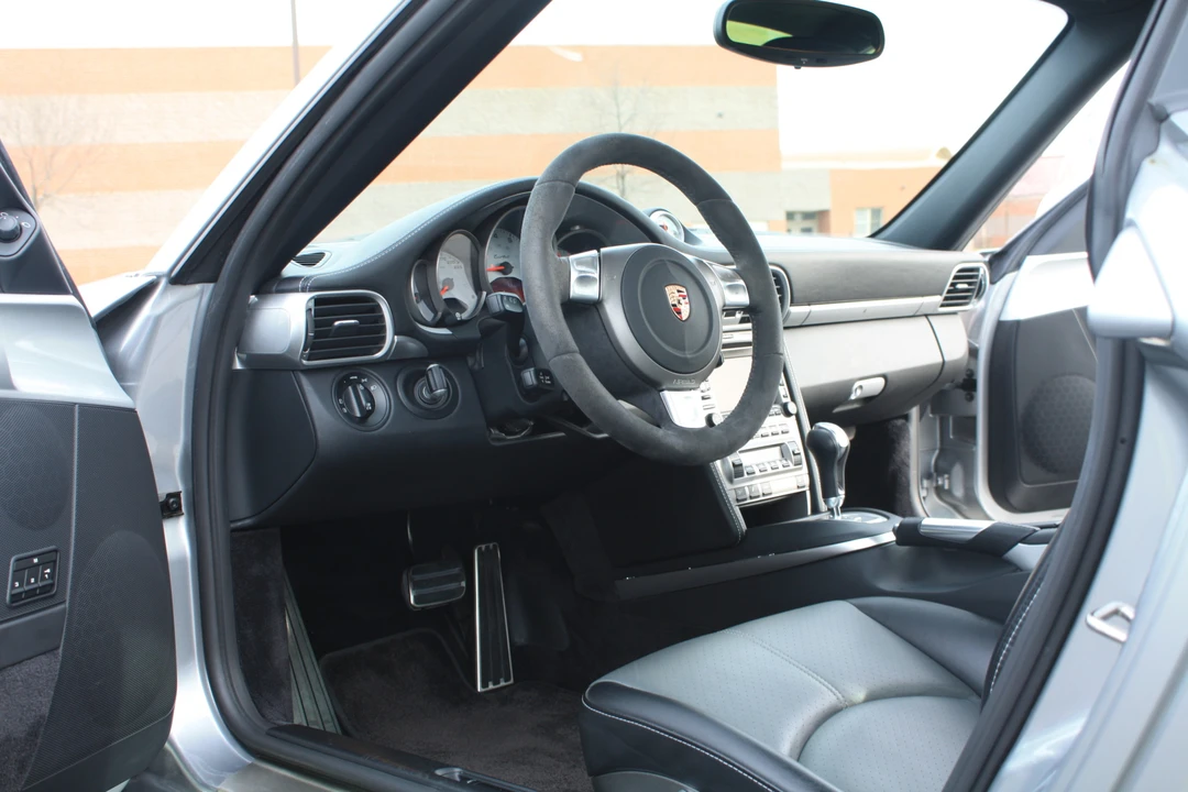 2007 Porsche 997 Turbo - Image 24 of 31