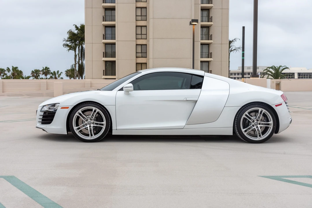 2008 Audi 42 R8 - Image 8 of 31
