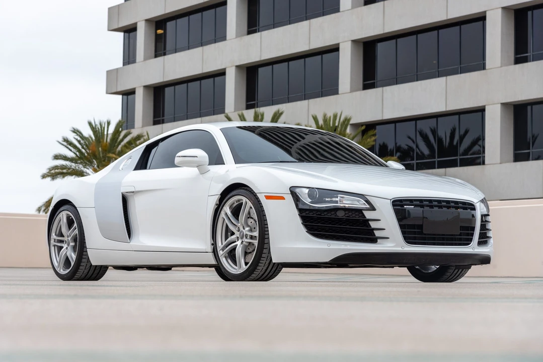 2008 Audi 42 R8 - Image 2 of 31