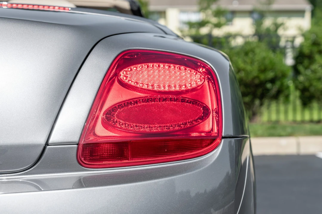 2008 Bentley Continental GTC - Image 23 of 31