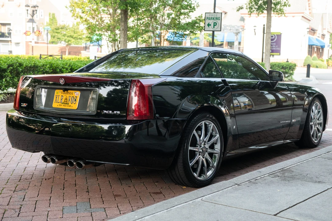 2008 Cadillac XLR-V - Image 6 of 31