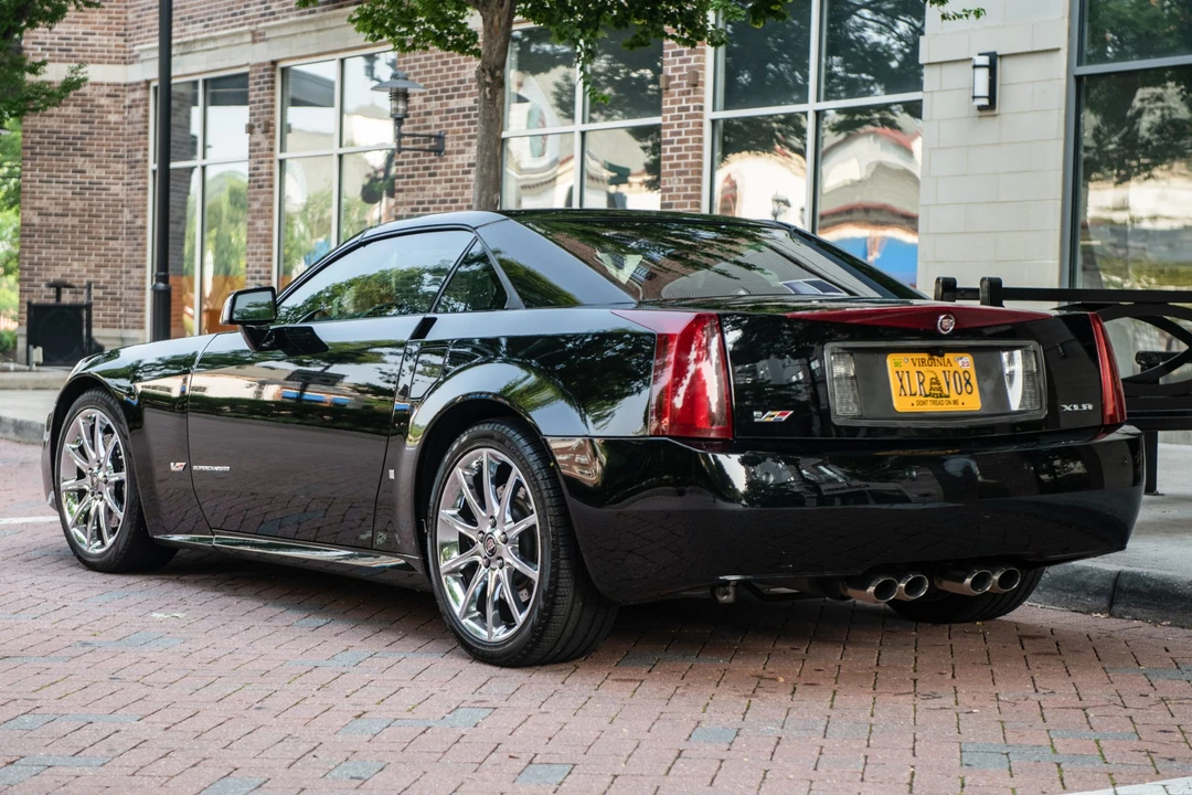 2008 Cadillac XLR-V - Image 8 of 31