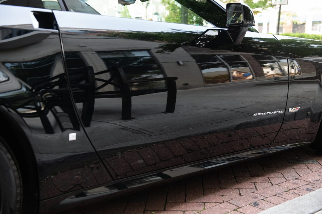 2008 Cadillac XLR-V - Image 24 of 31