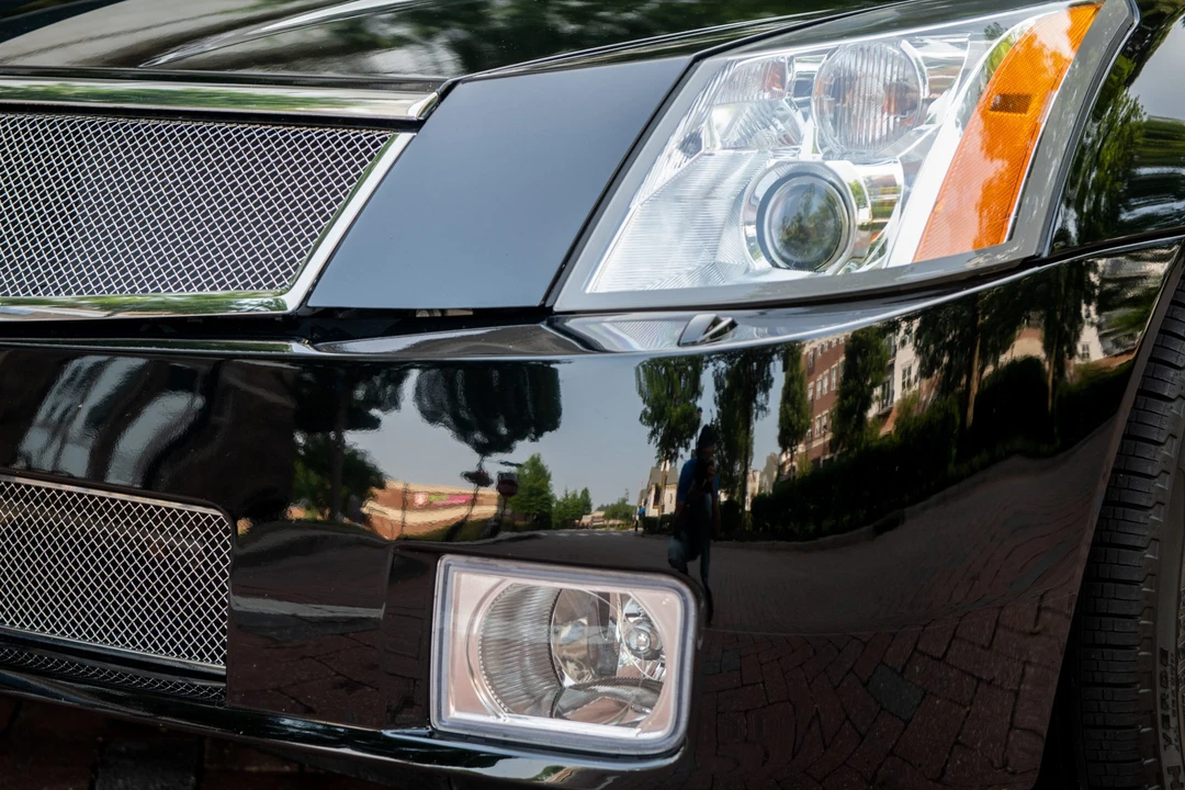 2008 Cadillac XLR-V - Image 29 of 31
