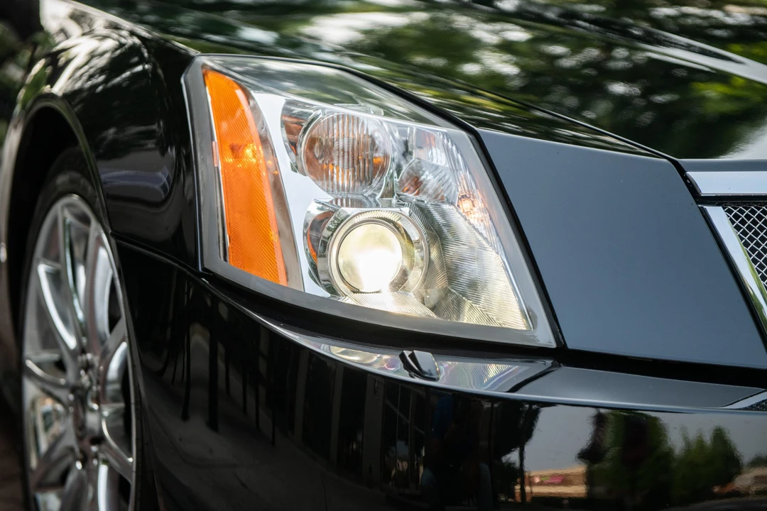 2008 Cadillac XLR-V - Image 30 of 31