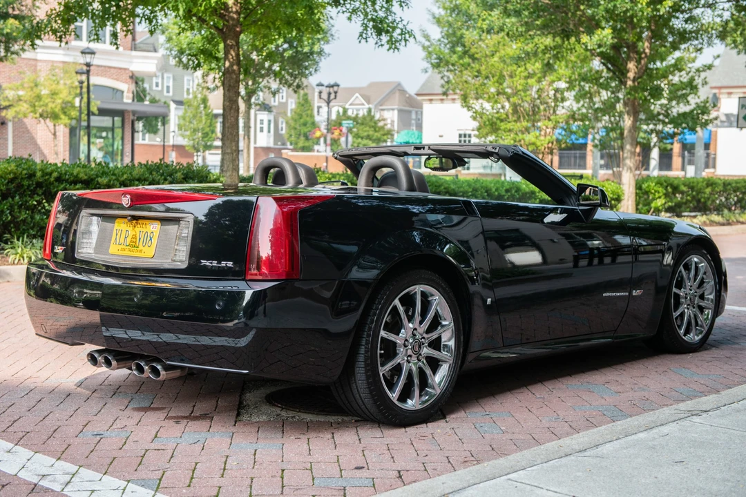 2008 Cadillac XLR-V - Image 14 of 31