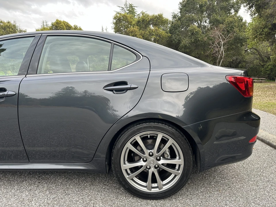 2008 Lexus IS 2nd Gen - Image 23 of 31