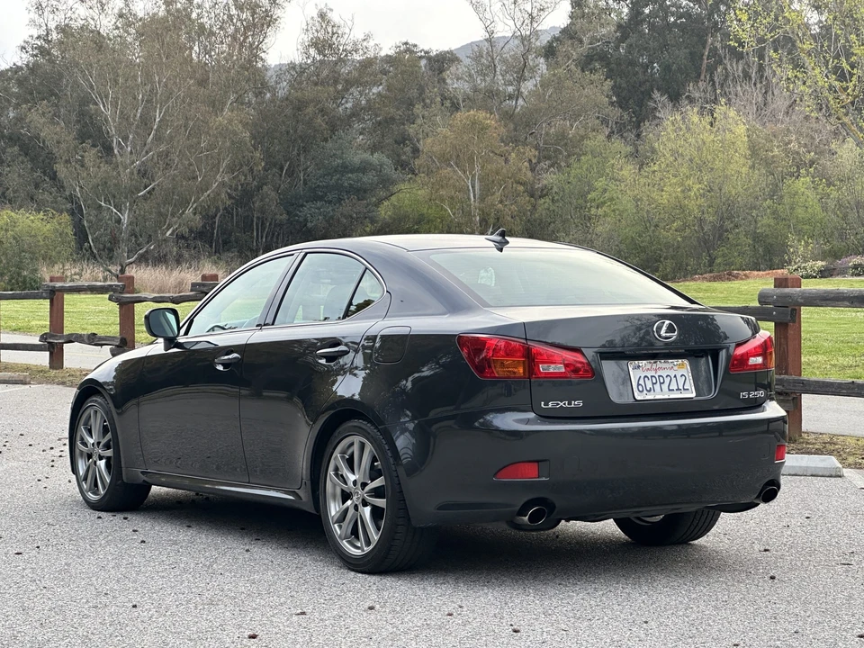 2008 Lexus IS 2nd Gen - Image 9 of 31