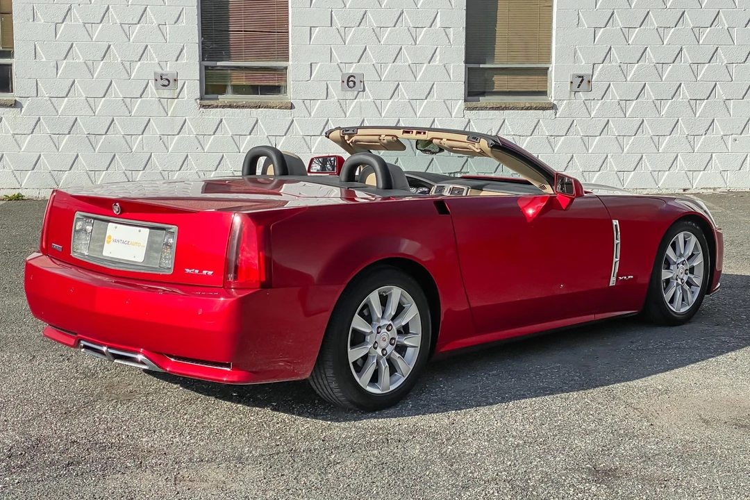 2009 Cadillac XLR - Image 12 of 31