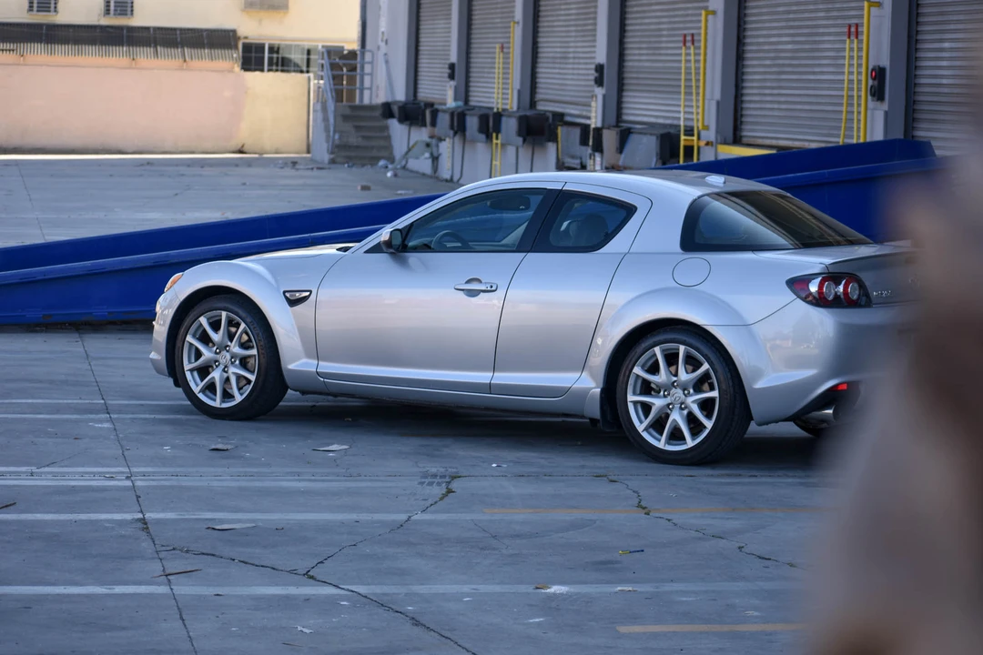 2009 Mazda RX-8 2nd Gen - Image 13 of 31