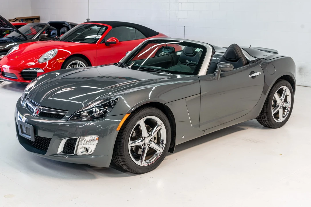 2009 Saturn Sky Red Line - Image 2 of 31