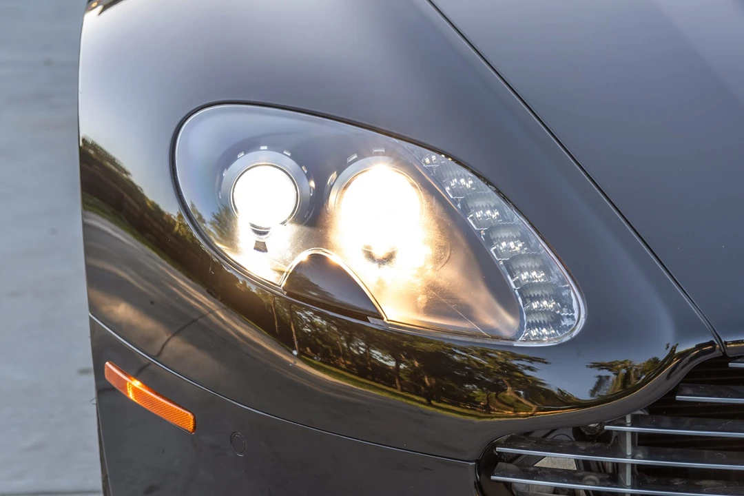 2010 Aston Martin V8 Vantage (2006-2017) - Image 13 of 31