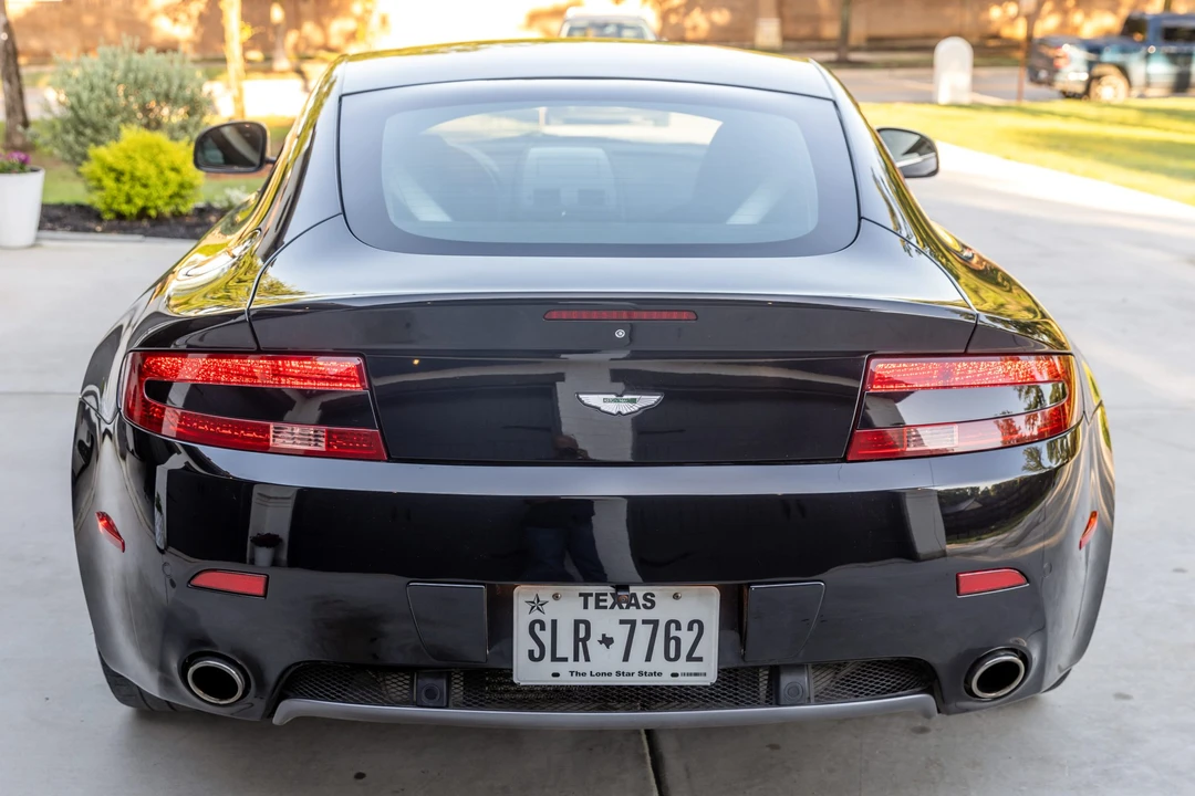 2010 Aston Martin V8 Vantage (2006-2017) - Image 22 of 31