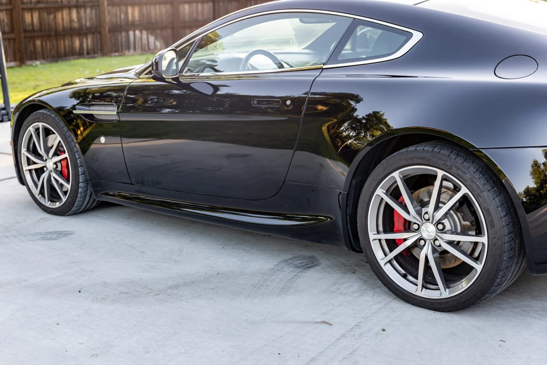 2010 Aston Martin V8 Vantage (2006-2017) - Image 29 of 31