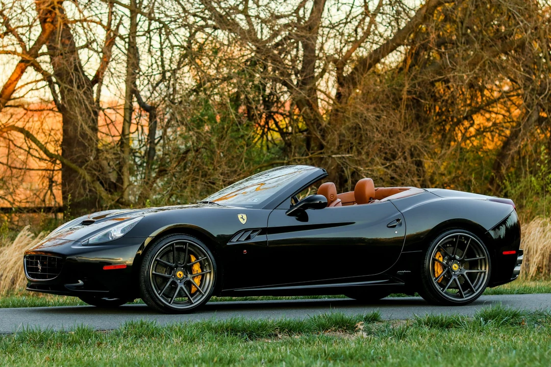 2010 Ferrari California - Image 2 of 31