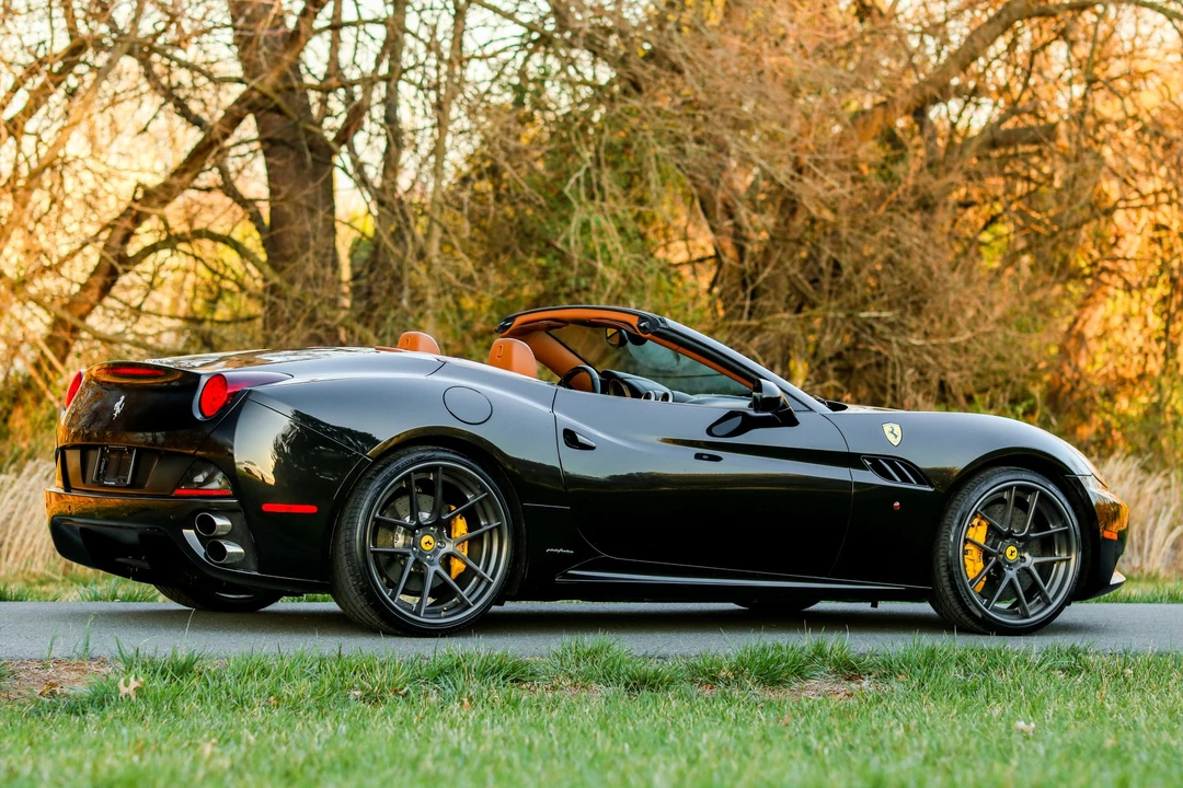 2010 Ferrari California - Image 15 of 31