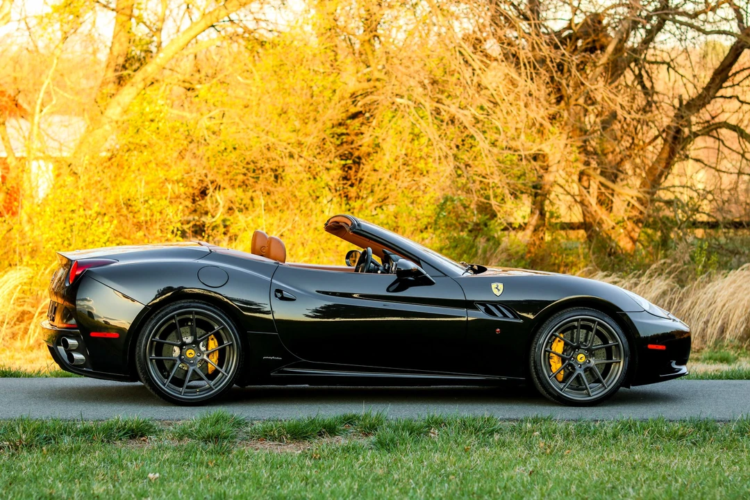 2010 Ferrari California - Image 13 of 31
