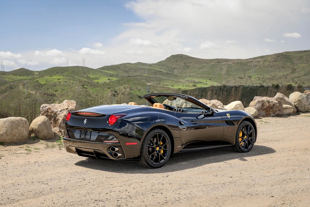 2010 Ferrari California - Image 13 of 31