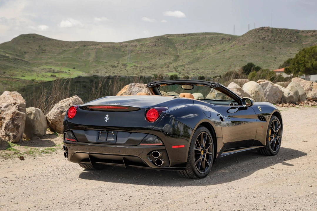 2010 Ferrari California - Image 14 of 31