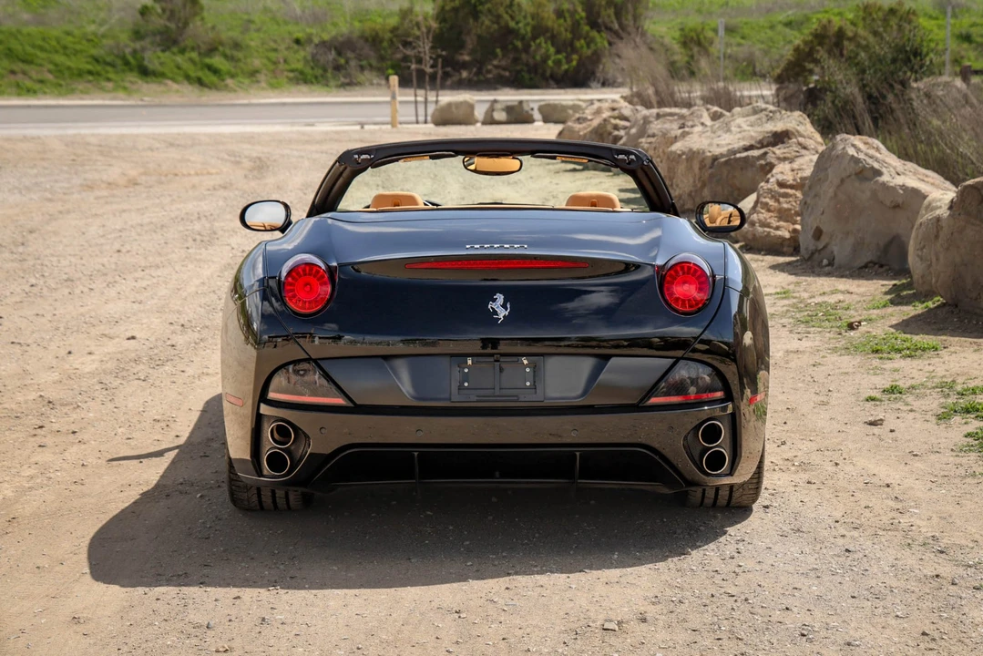 2010 Ferrari California - Image 15 of 31
