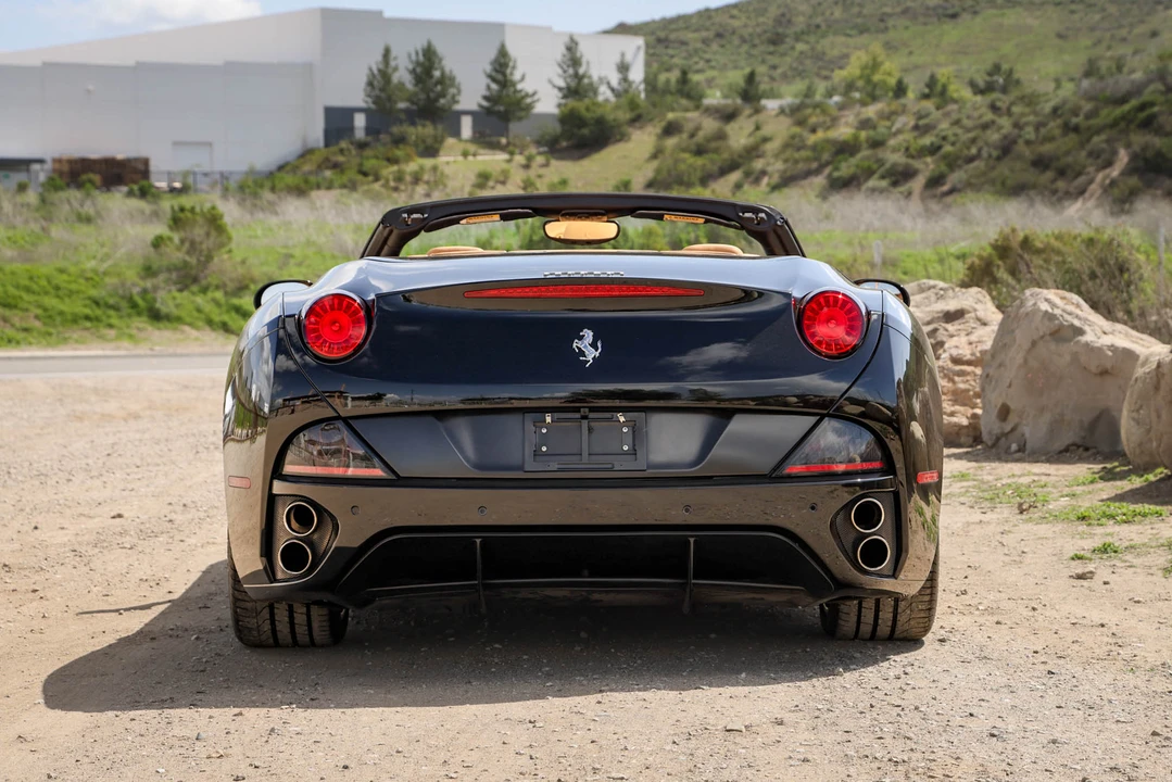 2010 Ferrari California - Image 16 of 31