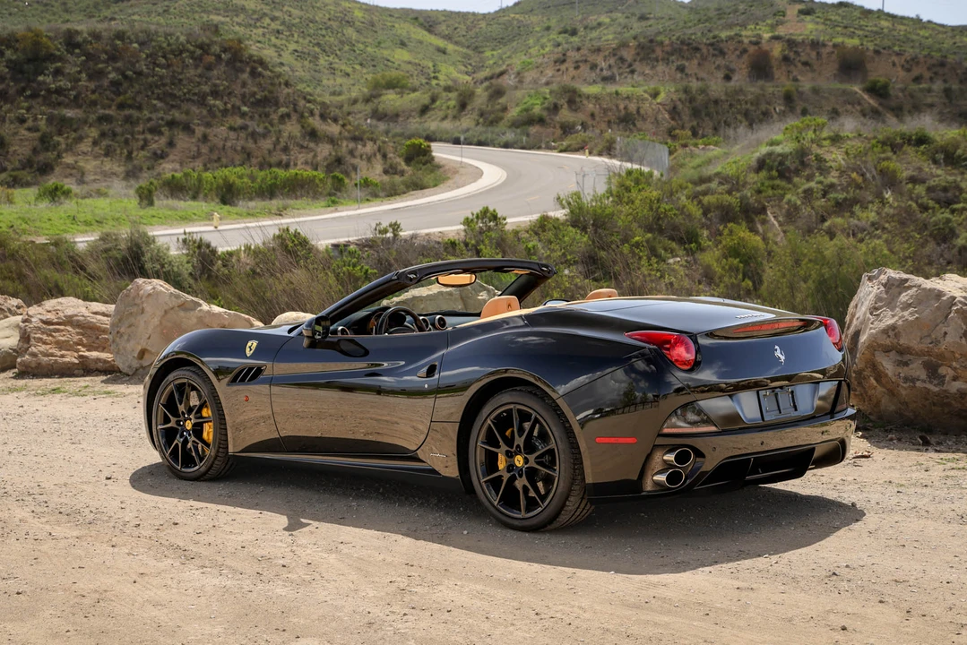 2010 Ferrari California - Image 18 of 31