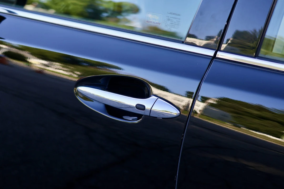 2010 Lexus ES 5th Gen - Image 28 of 31