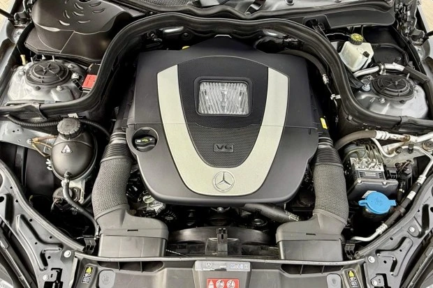 2010 Mercedes-Benz W212 E-Class - Image 6 of 8